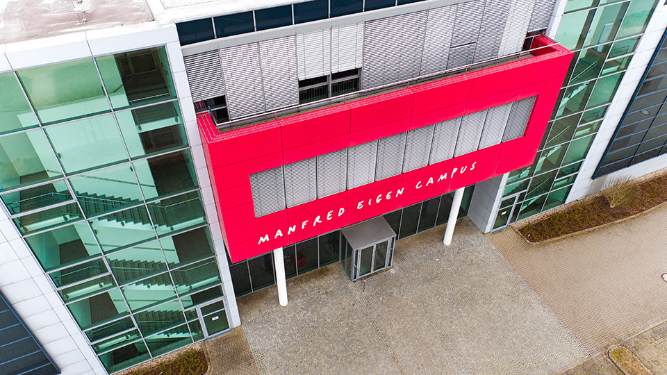 Manfred Eigen Campus - Eingang - Hamburg Luftbild